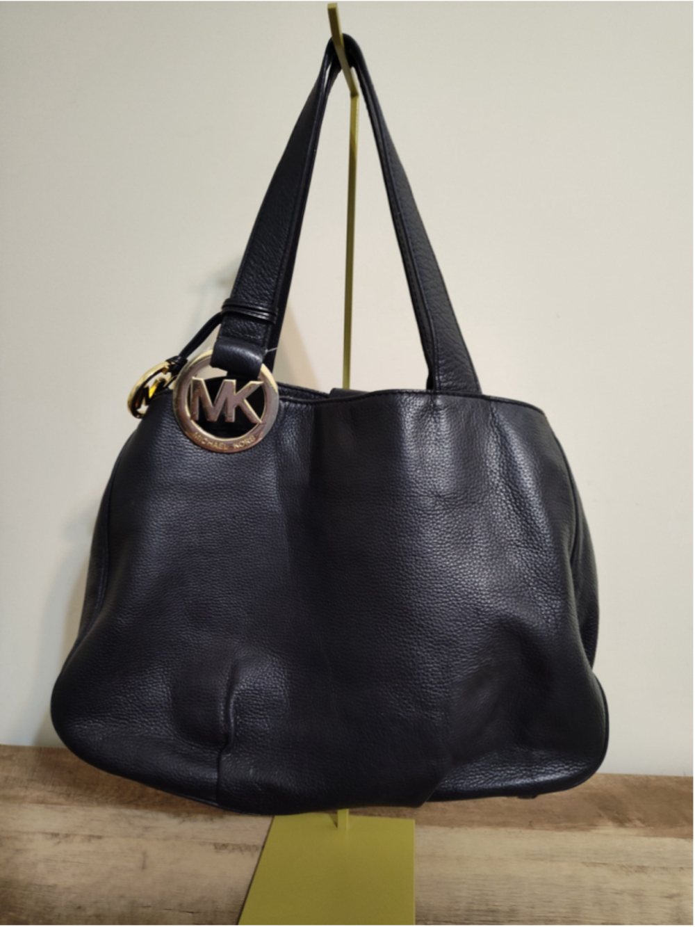Women's Michael Kors Black Leather Shoulder Bag One Size